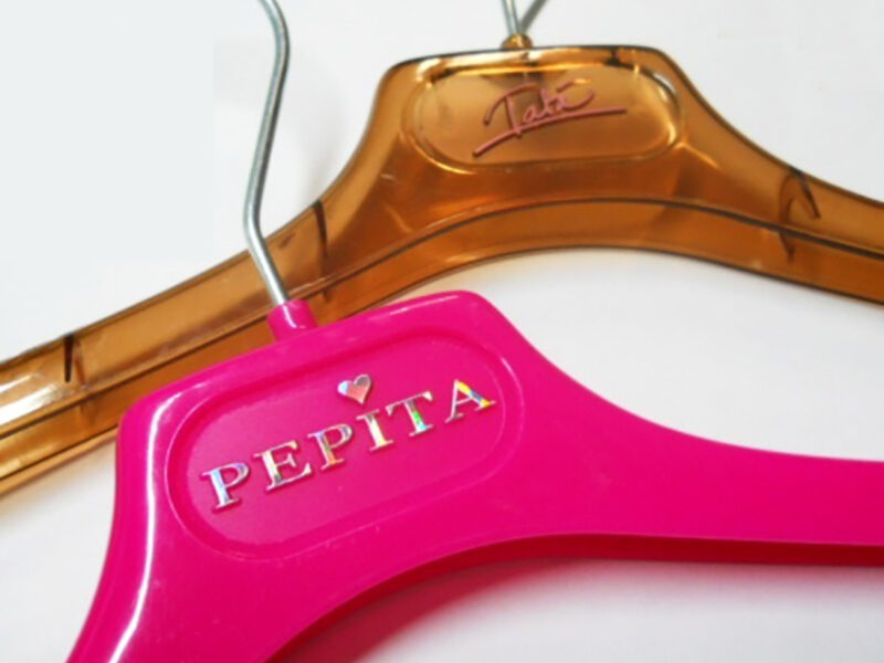 Logo diretto in rilievo